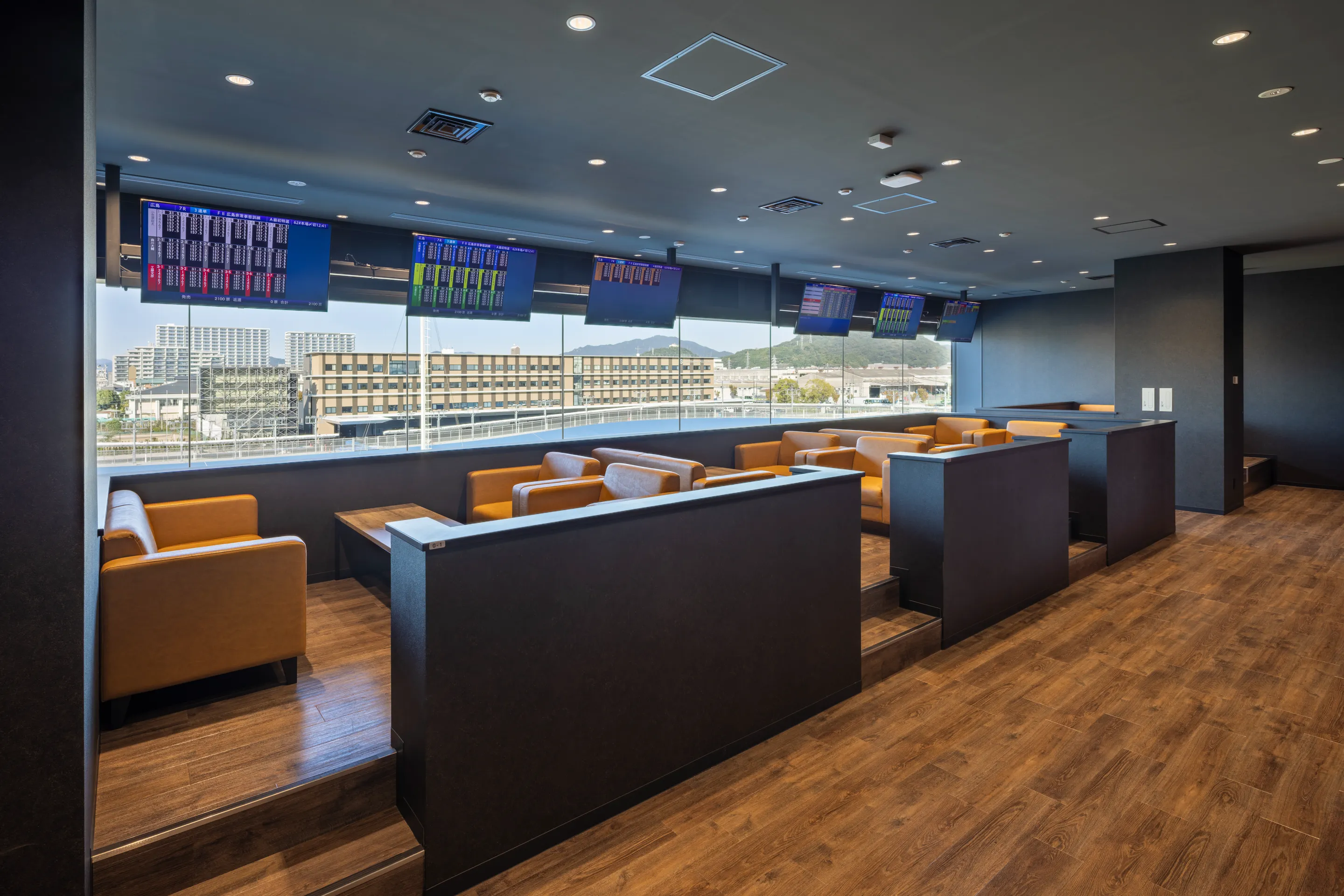 スタンド棟３階ラグジュアリーデッキ上