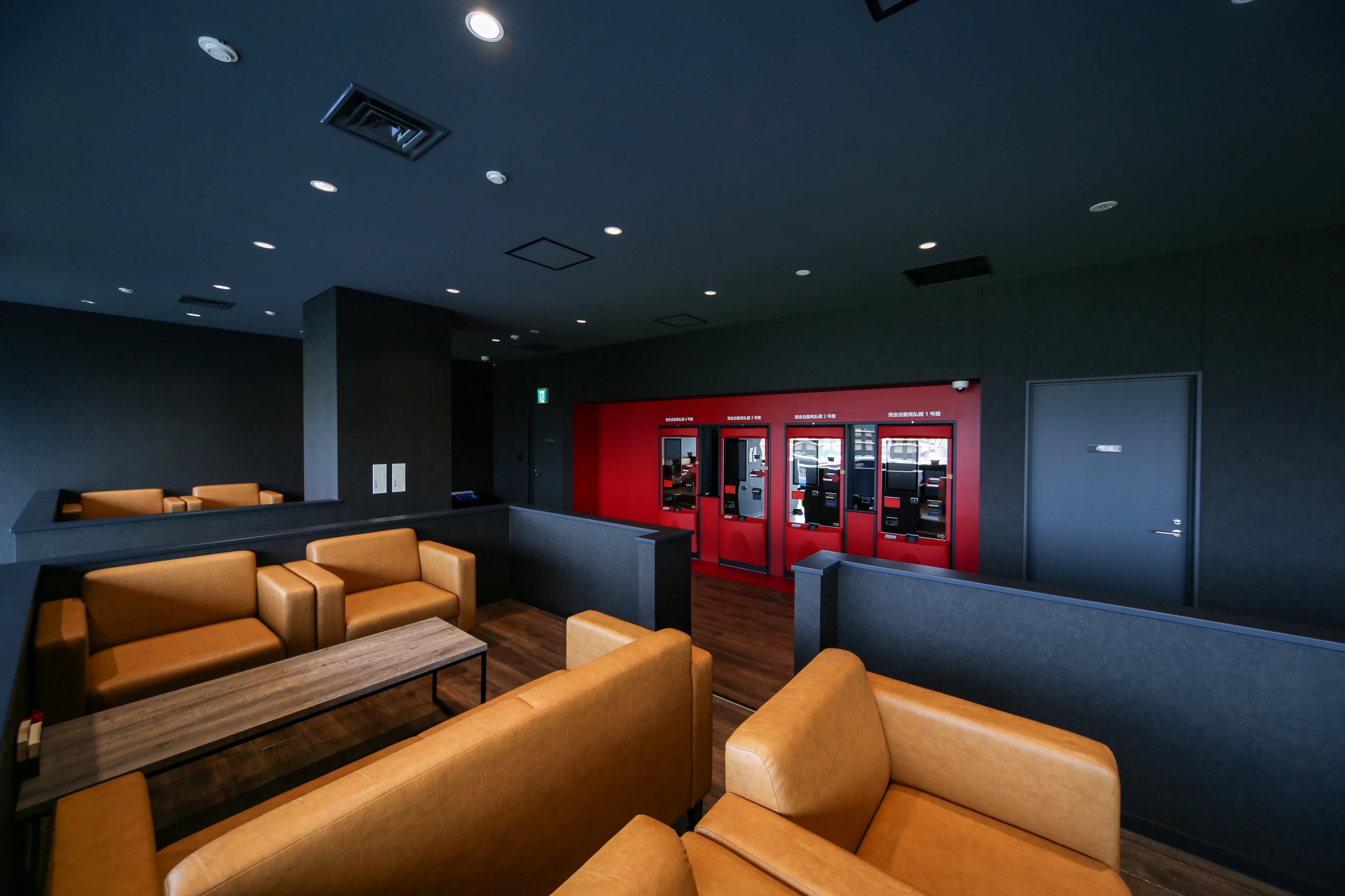 スタンド棟３階ラグジュアリーデッキ上