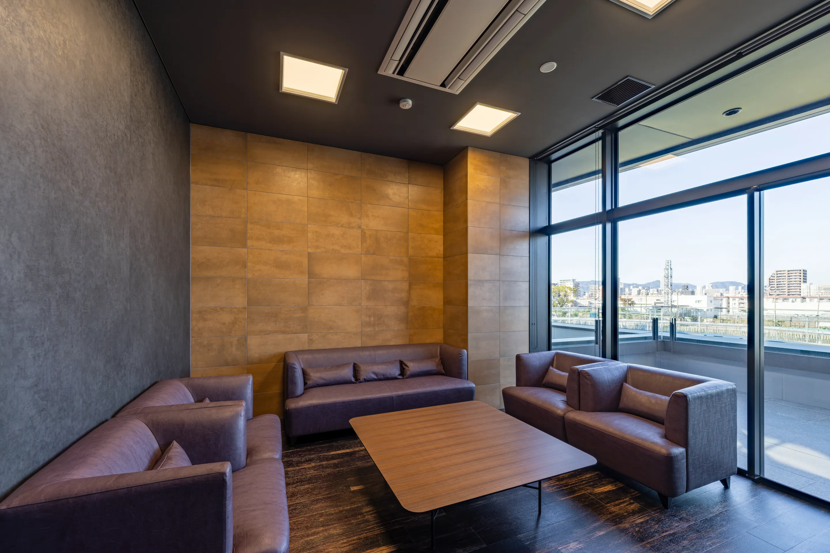 スタンド棟３階ラグジュアリールームＡ